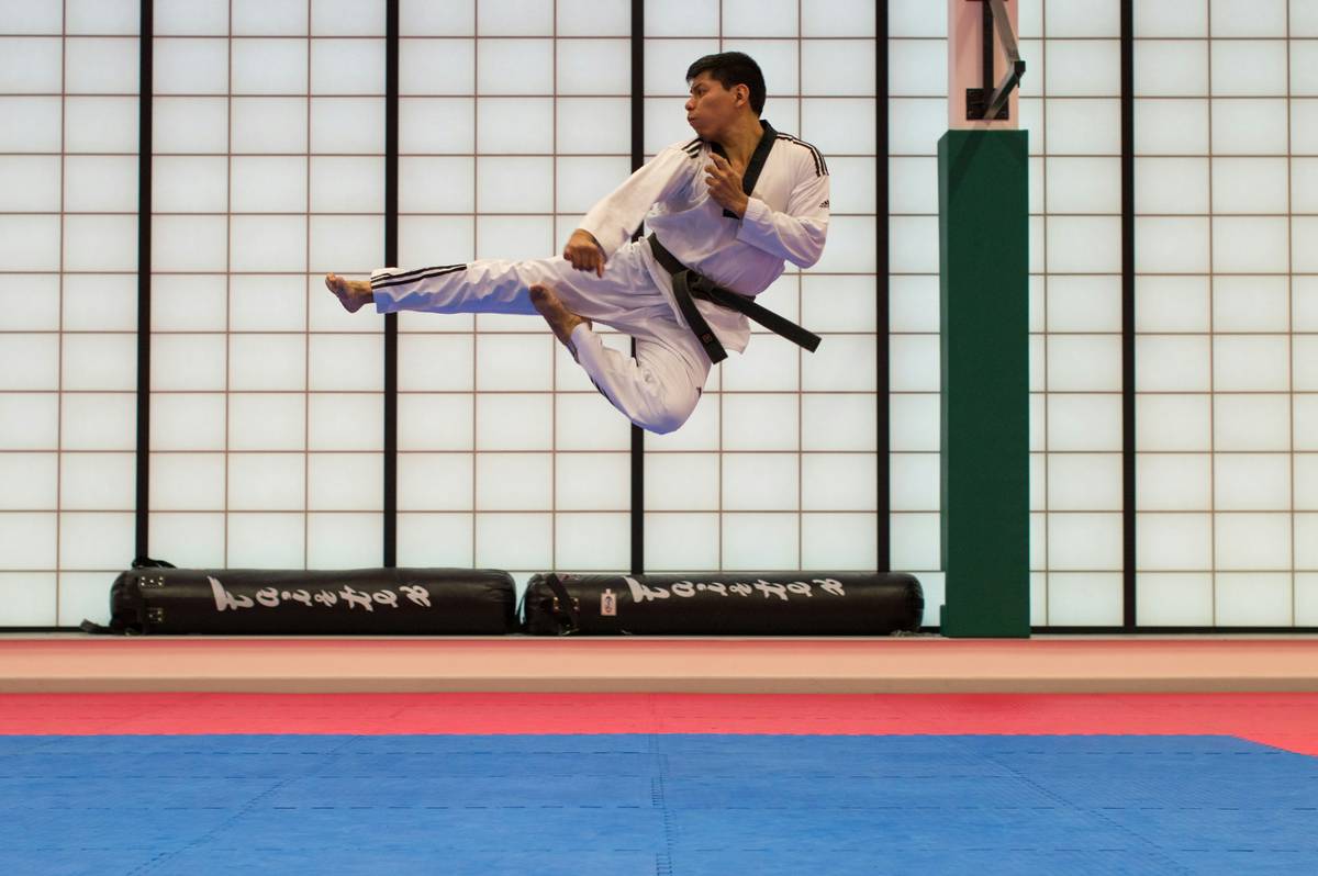 Practicing martial arts self defense techniques in realistic urban scenario
